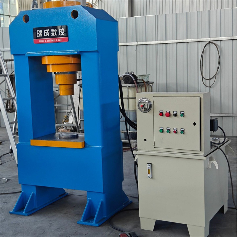 200噸龍門液壓機(jī)(龍門架液壓機(jī))